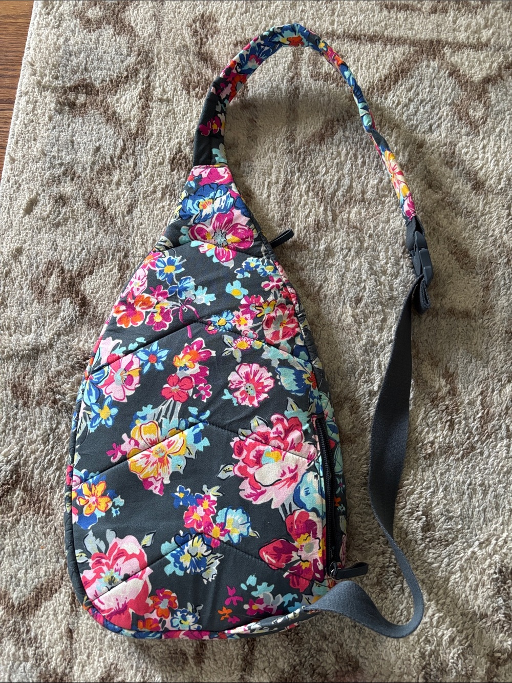 Vera Bradley Sling Backpack Pretty Posies Gray Quilted - Picture 2 of 5